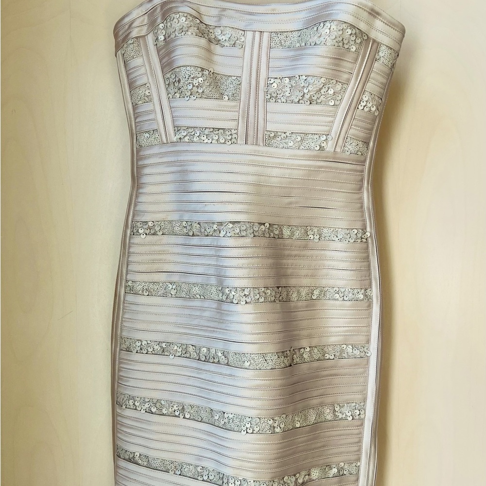 BCBG COCKTAIL / FORMAL DRESS size 0, Color: champagne, NEW W/Tags